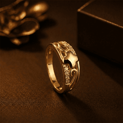 Elite Charm Gold Ring