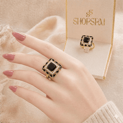 Zirca Square Ring